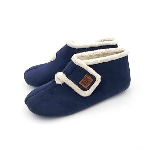 Zapatilla cerrada velcro borreguito