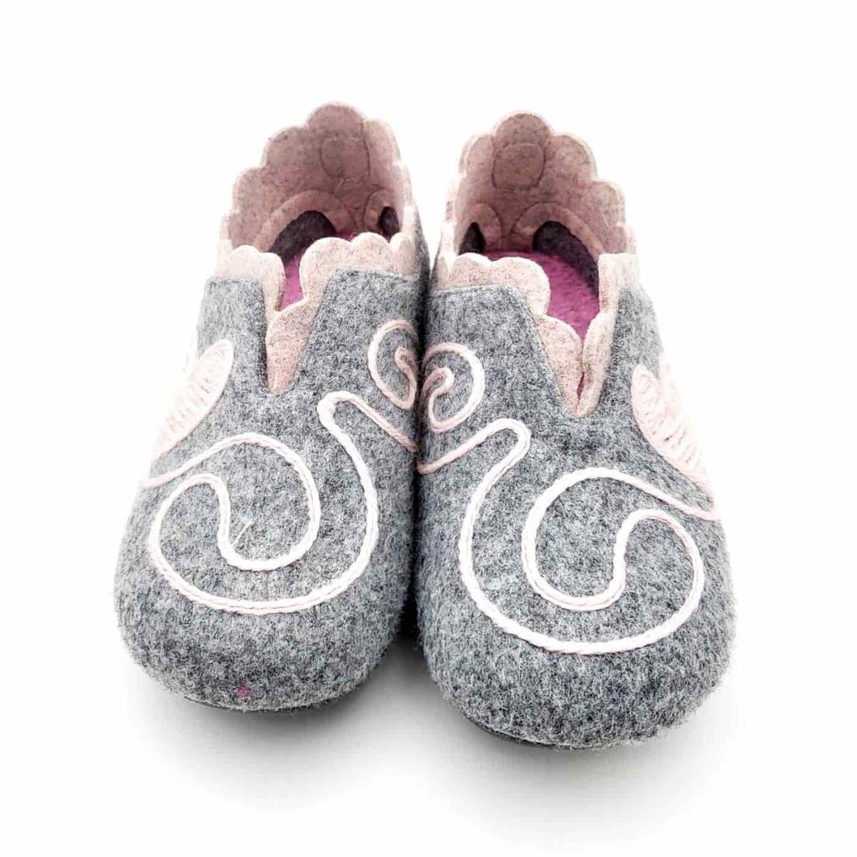 Zapatilla cerrada corazón - Imagen 4