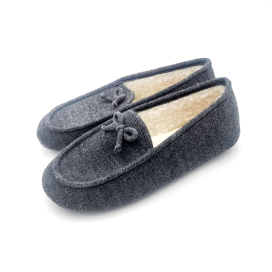 Zapatilla para casa cerrada tipo mocasín con suela de goma - Imagen 8