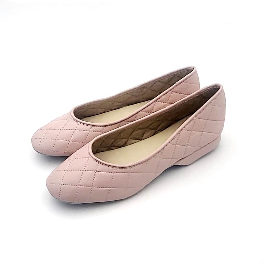 Zapatillas Clásicas para casa cerradas en PIEL COSIDA TIPO CHANNEL - Imagen 4