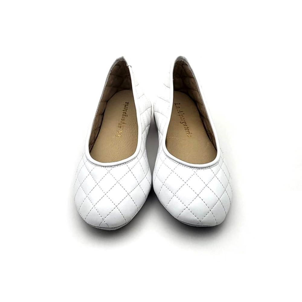 Zapatillas Clásicas para casa cerradas en PIEL COSIDA TIPO CHANNEL - Imagen 9