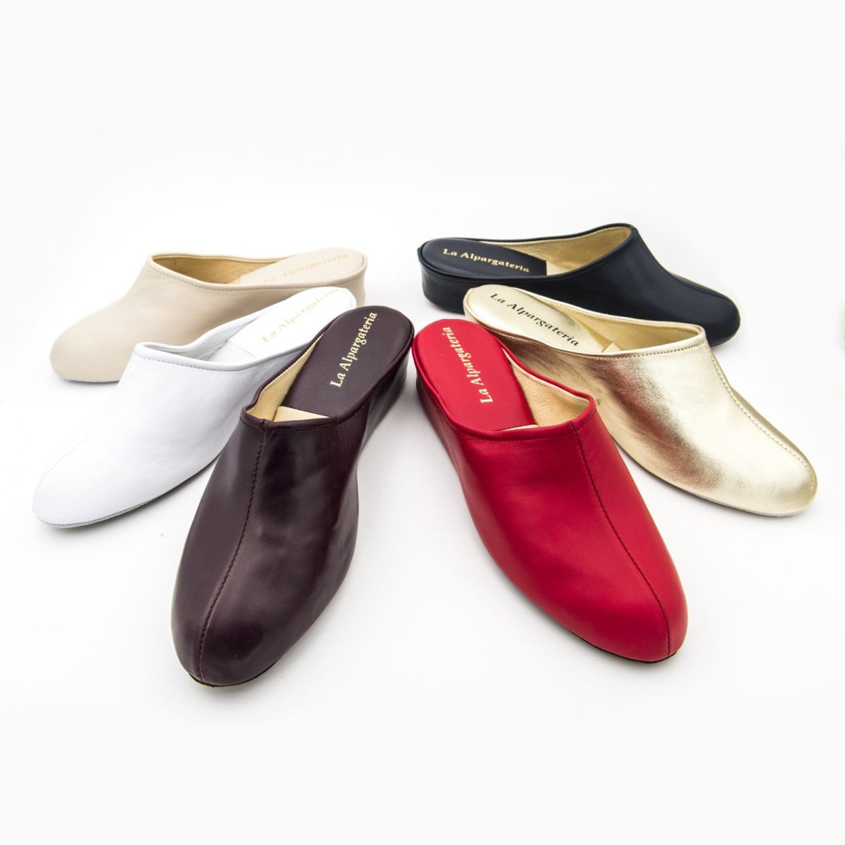 Zapatillas en napa piel de mujer con suela silenciosa y tacon de 3cm - Imagen 3