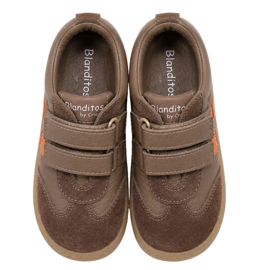 Zapatilla Deportiva En Napa Piel Con Cierre De Velcro Blanditos - Imagen 3