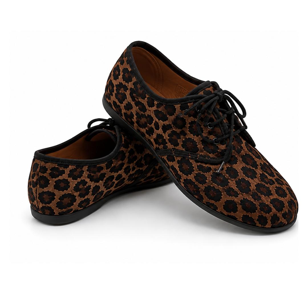 Zapato blucher con cierre de cordones en animal print con suela blandita - Imagen 3