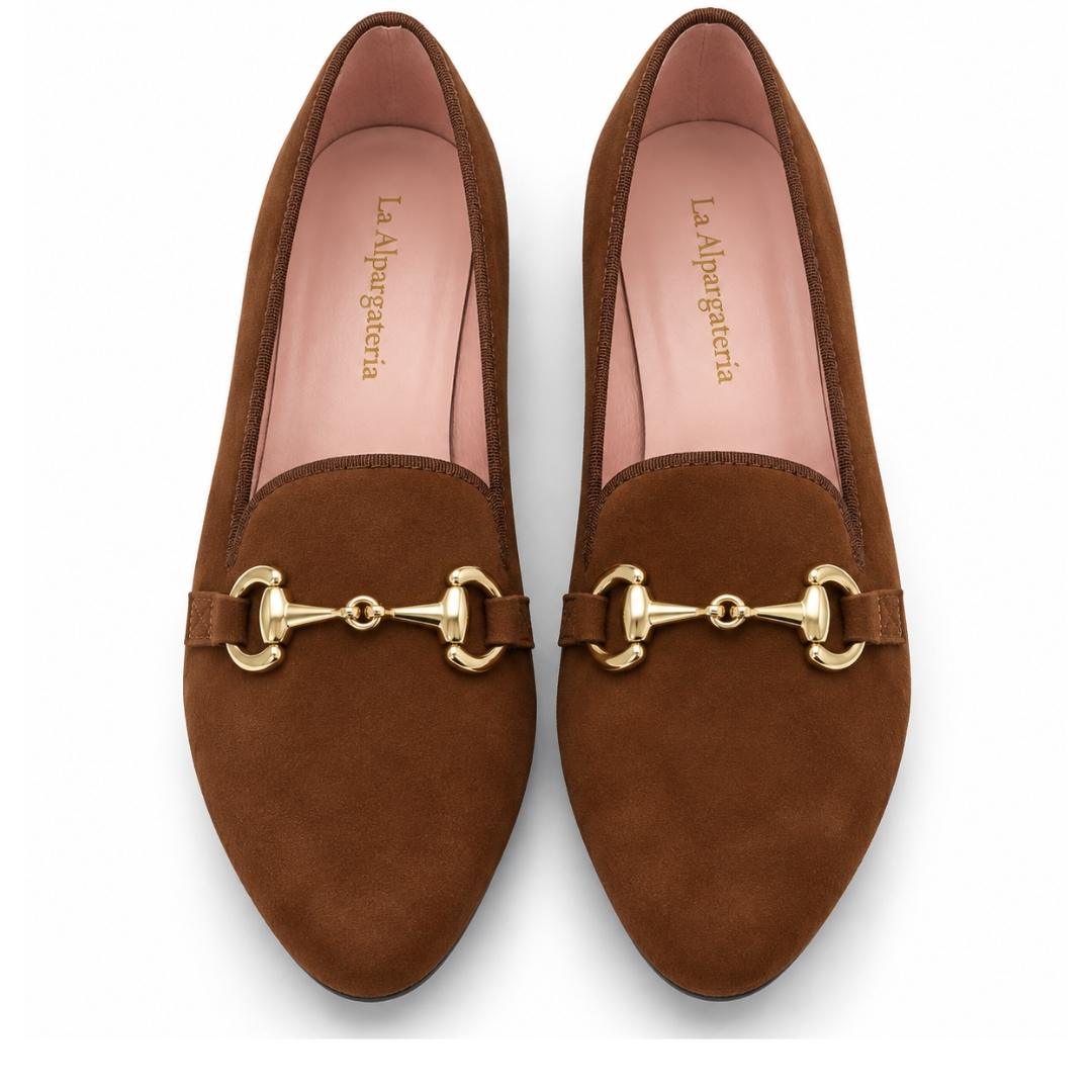 Zapato En Piel Con Adorno de Cadena O Estribo - Imagen 3