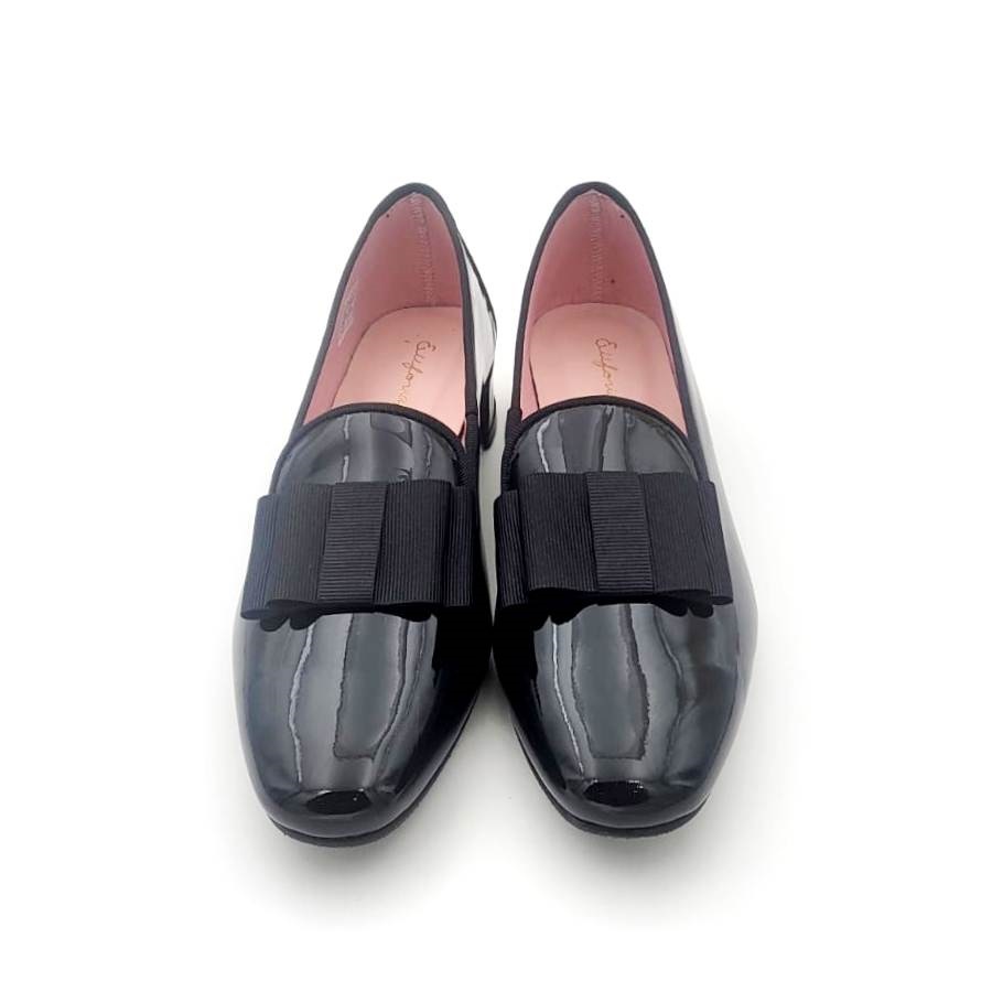 Zapato de tacón fabricado en charol negro o charol burdeos con suela antideslizante - Imagen 5